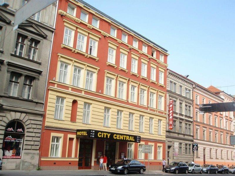 De Luxe Prague